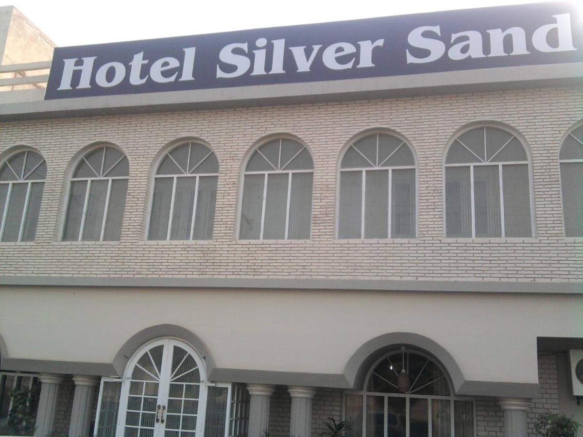 Hotel Silver Sand Multan Eksteriør billede