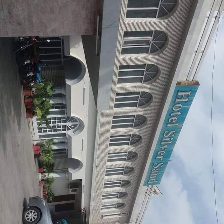 Hotel Silver Sand Multan Eksteriør billede